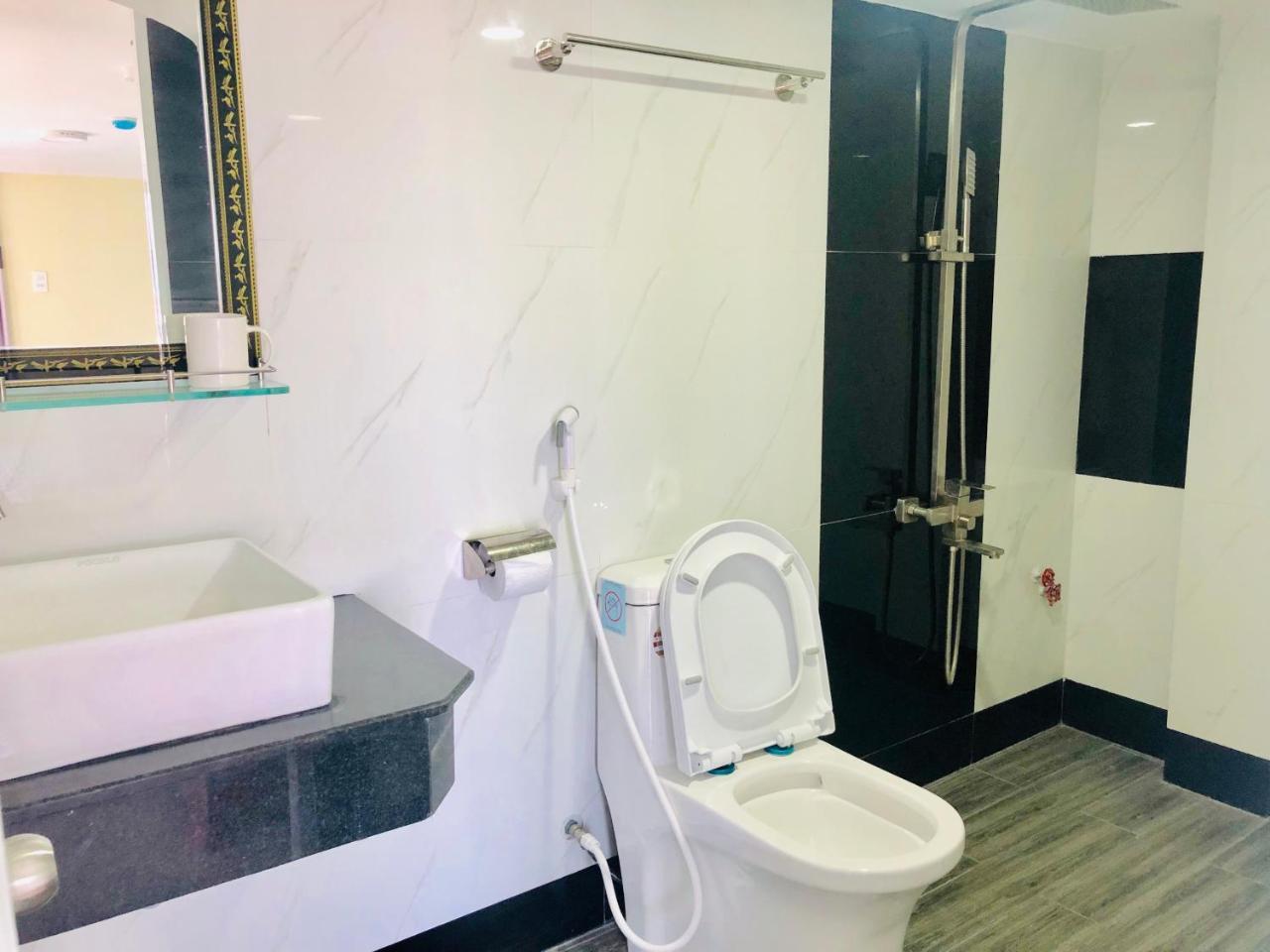 קוי נון Ngoc Huong Hostel & Apartments מראה חיצוני תמונה